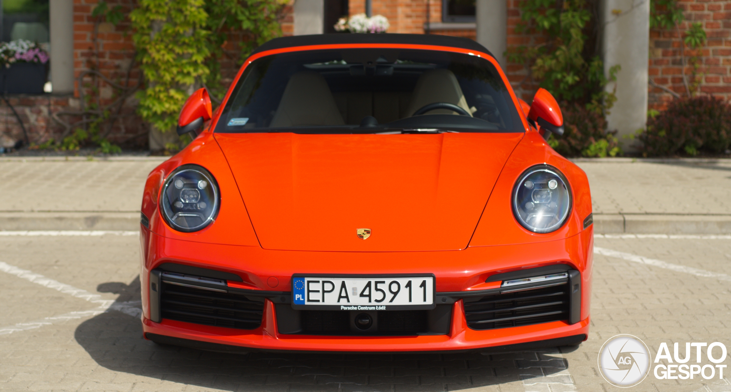 Porsche 992 Turbo Cabriolet