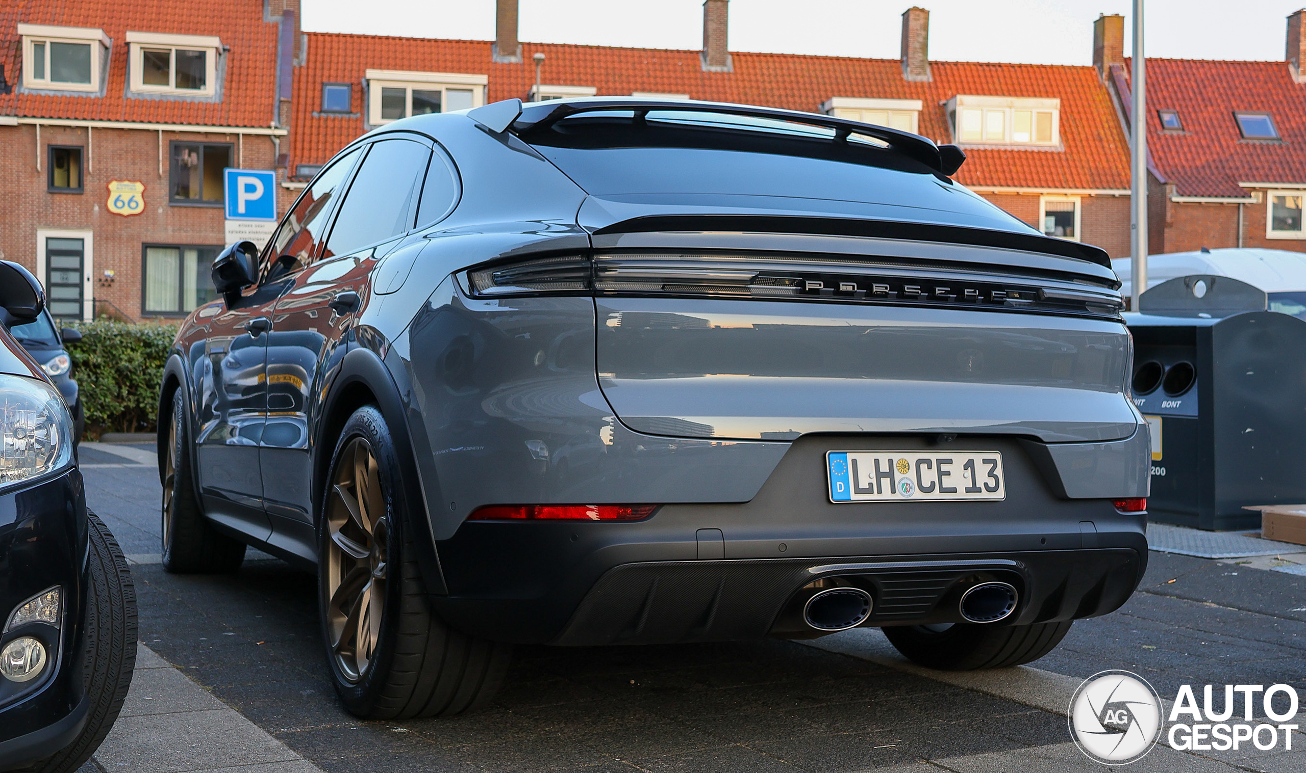 Porsche Cayenne Coupé Turbo E-Hybrid
