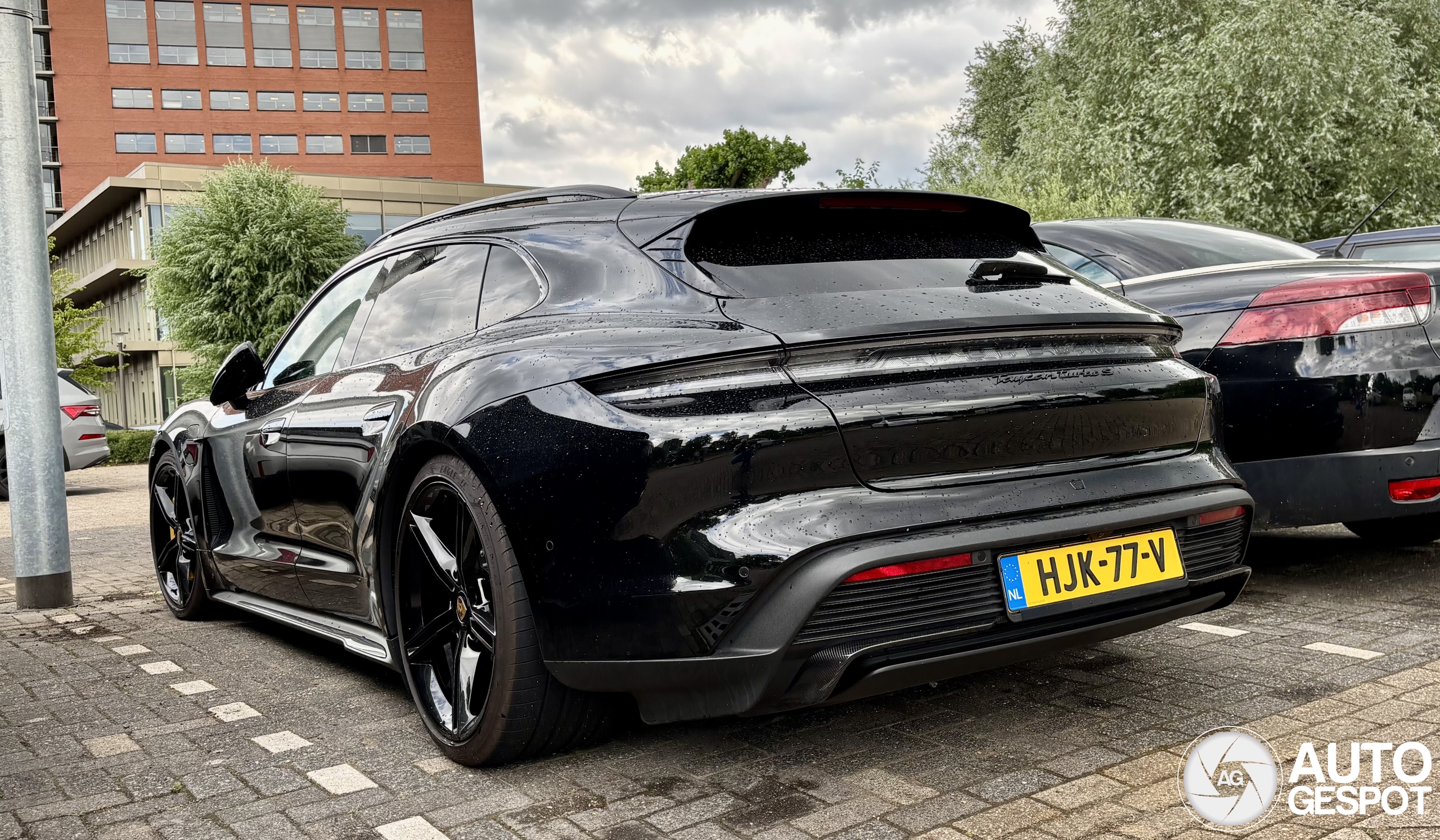 Porsche Taycan Turbo S Sport Turismo