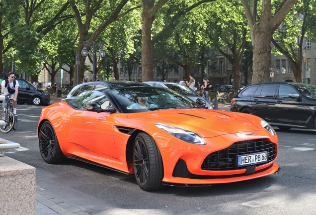 Aston Martin DB12 Volante