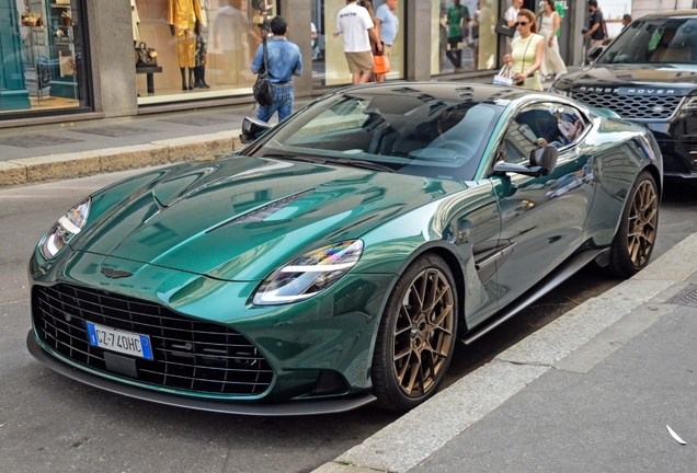 Aston Martin Vanquish 2025