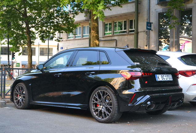 Audi RS3 Sportback 8Y 2025