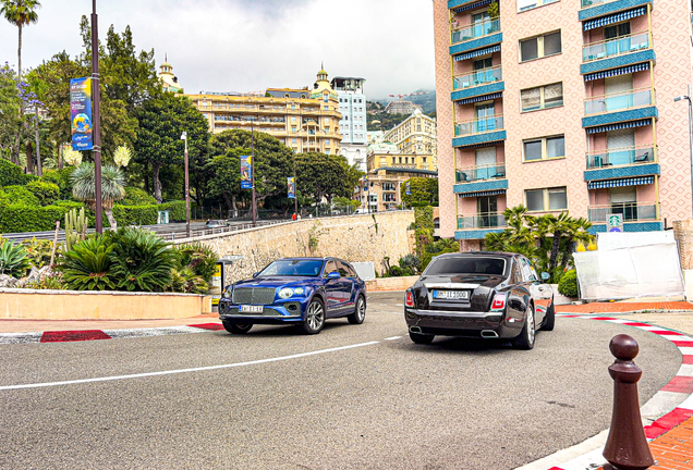 Bentley Bentayga Hybrid Azure