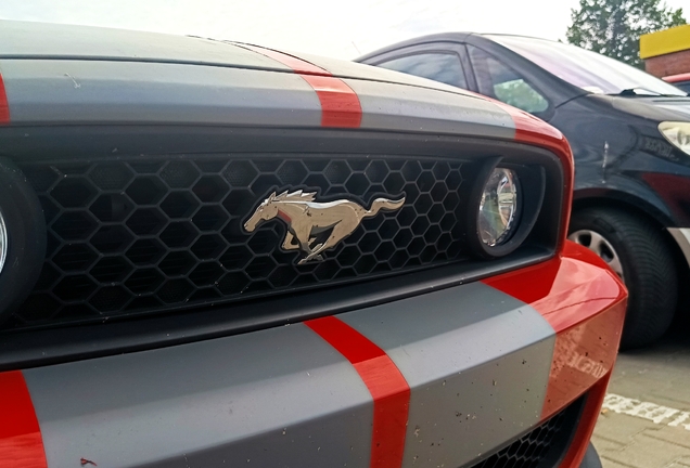 Ford Mustang GT 2013