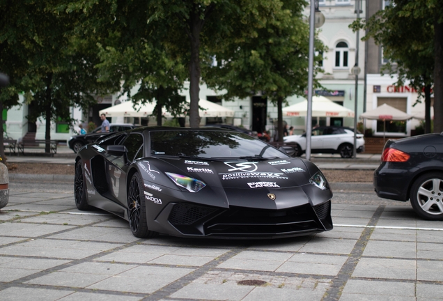 Lamborghini Aventador LP750-4 SuperVeloce Roadster