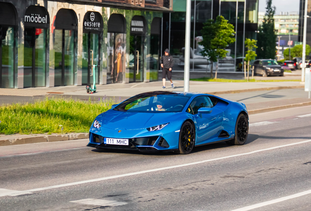 Lamborghini Huracán LP640-4 EVO