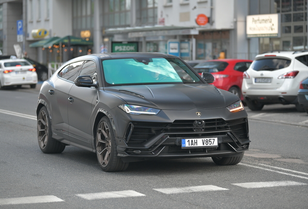 Lamborghini Urus Performante