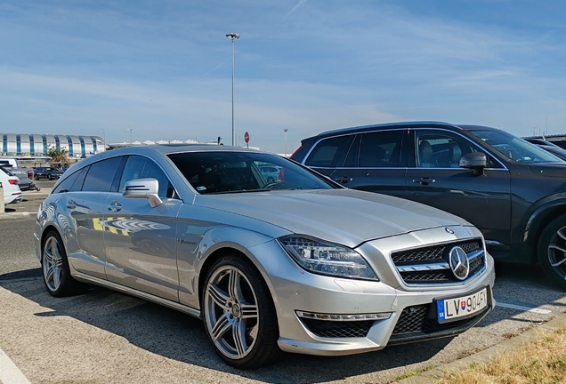 Mercedes-Benz CLS 63 AMG X218 Shooting Brake