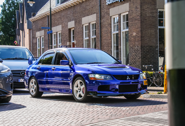 Mitsubishi Lancer Evolution IX
