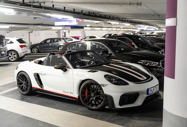 Porsche 718 Spyder RS Weissach Package