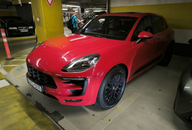 Porsche 95B Macan GTS