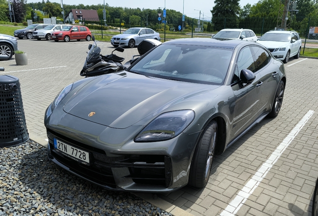 Porsche 972 Panamera Turbo E-Hybrid