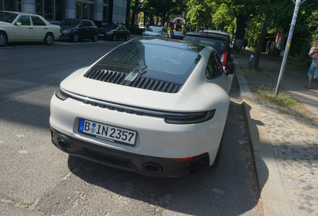 Porsche 992 Carrera GTS