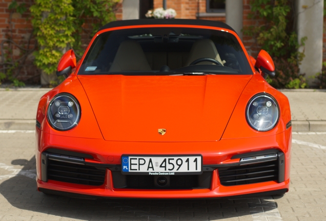 Porsche 992 Turbo Cabriolet