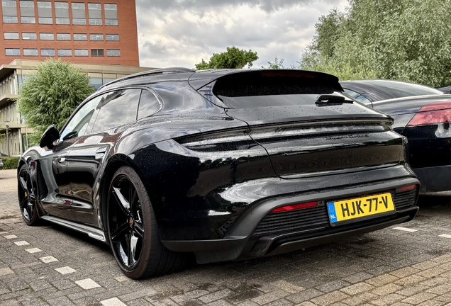 Porsche Taycan Turbo S Sport Turismo