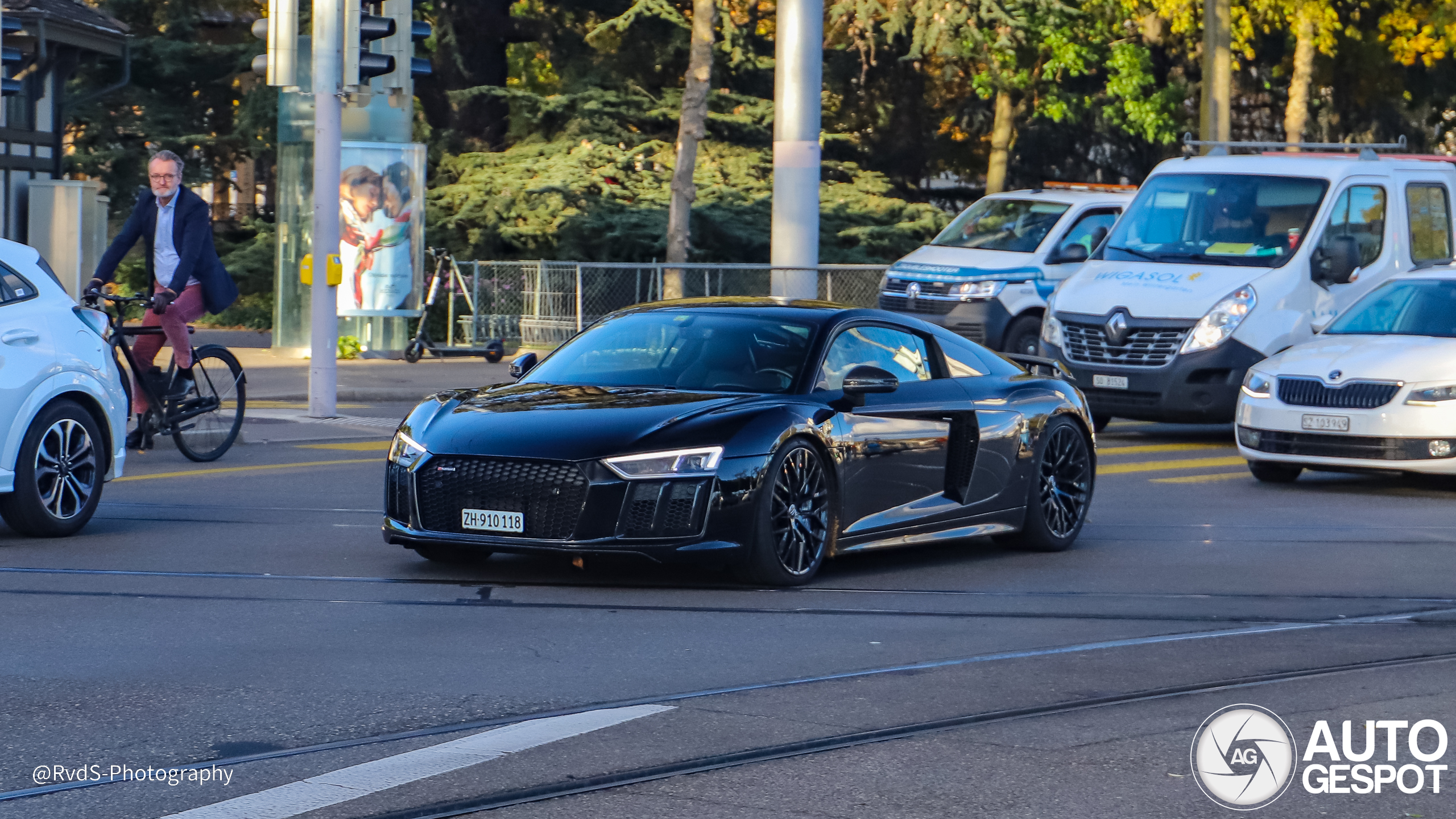 Audi R8 V10 Plus 2015