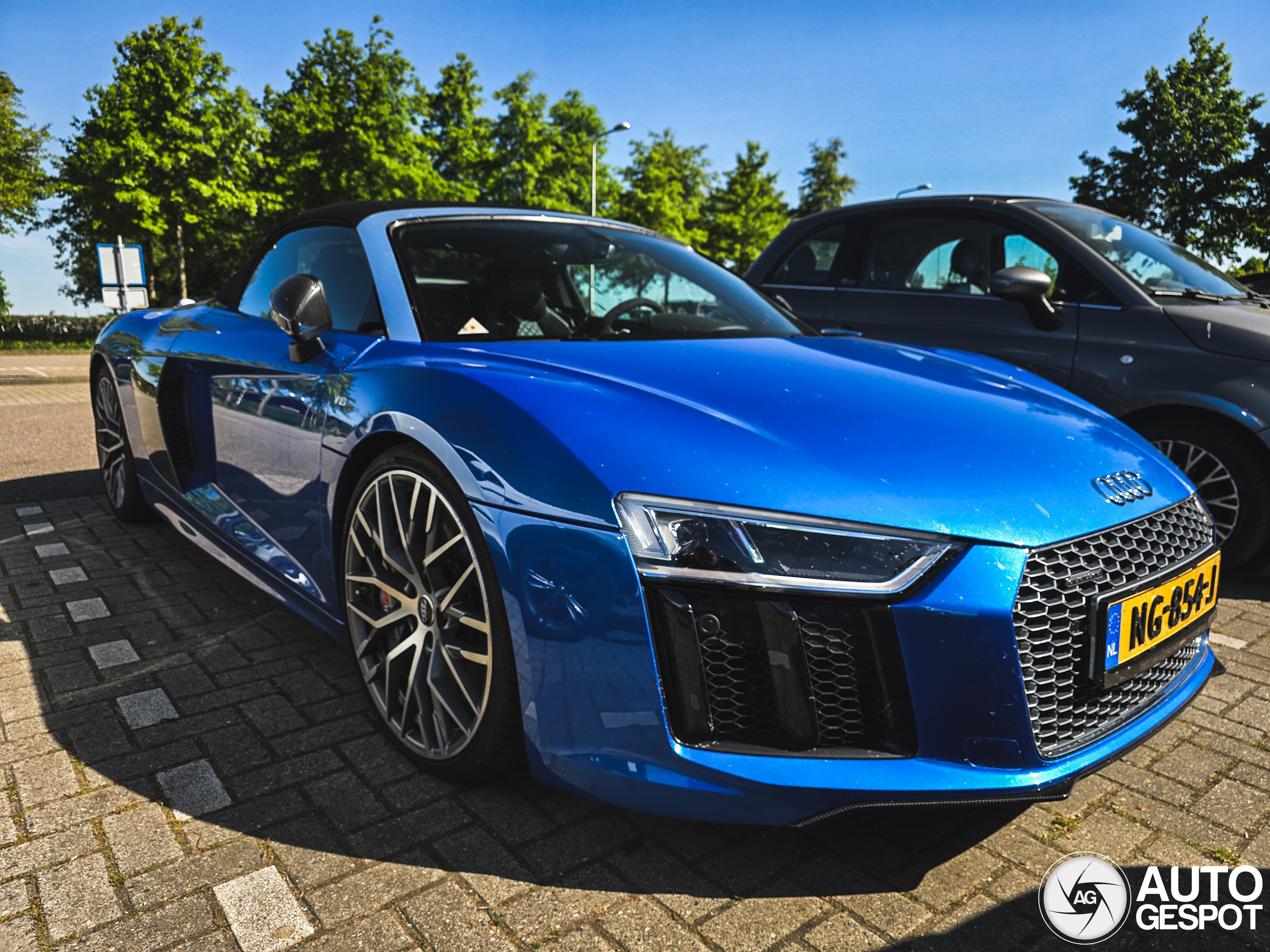 Audi R8 V10 Spyder 2016