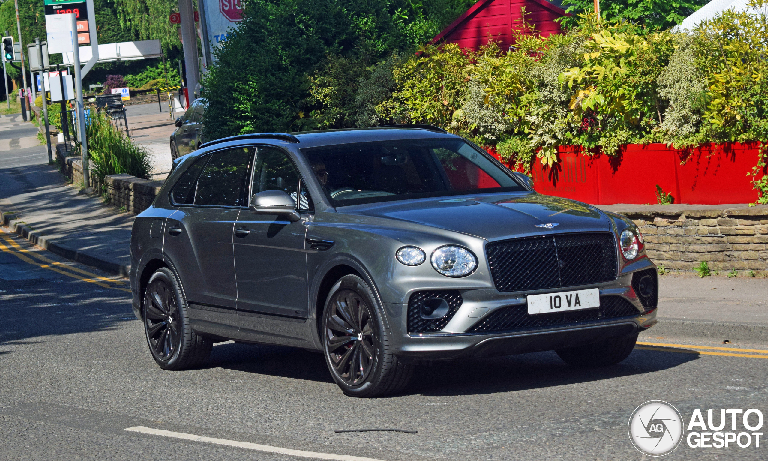 Bentley Bentayga Hybrid 2021