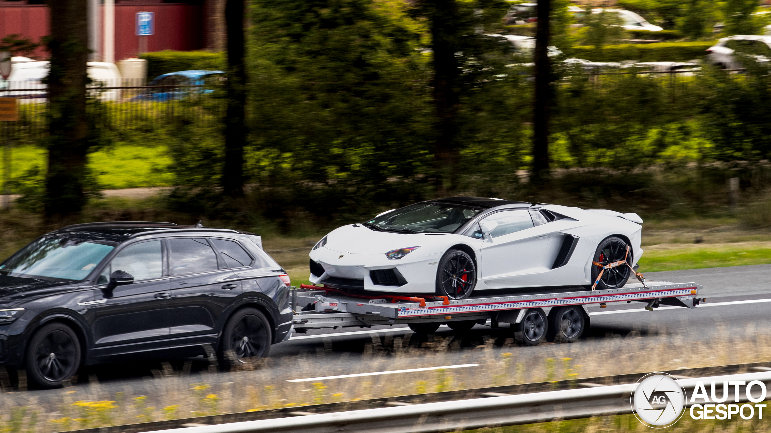 Lamborghini Aventador LP700-4 Roadster