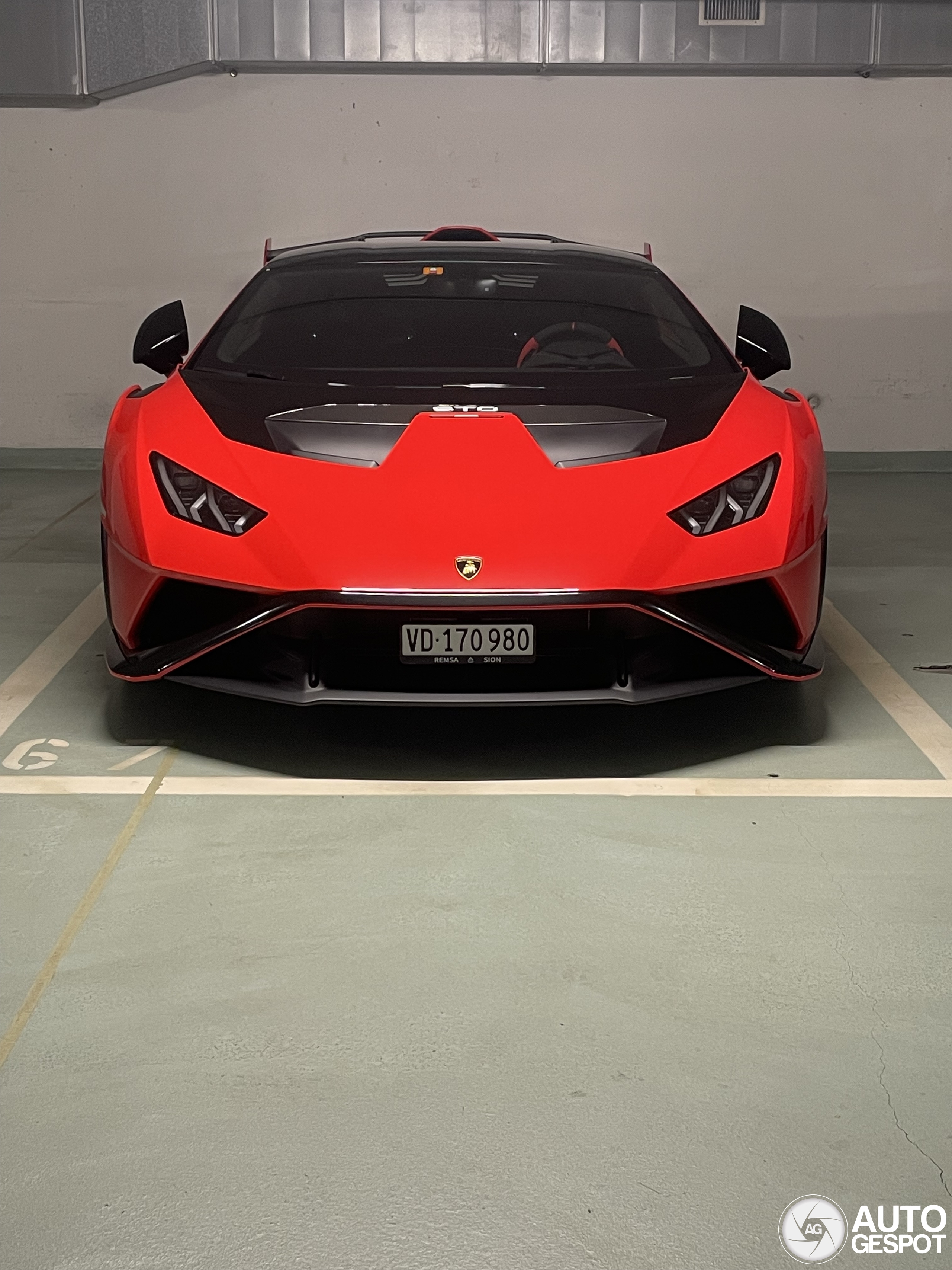 Lamborghini Huracán LP640-2 STO