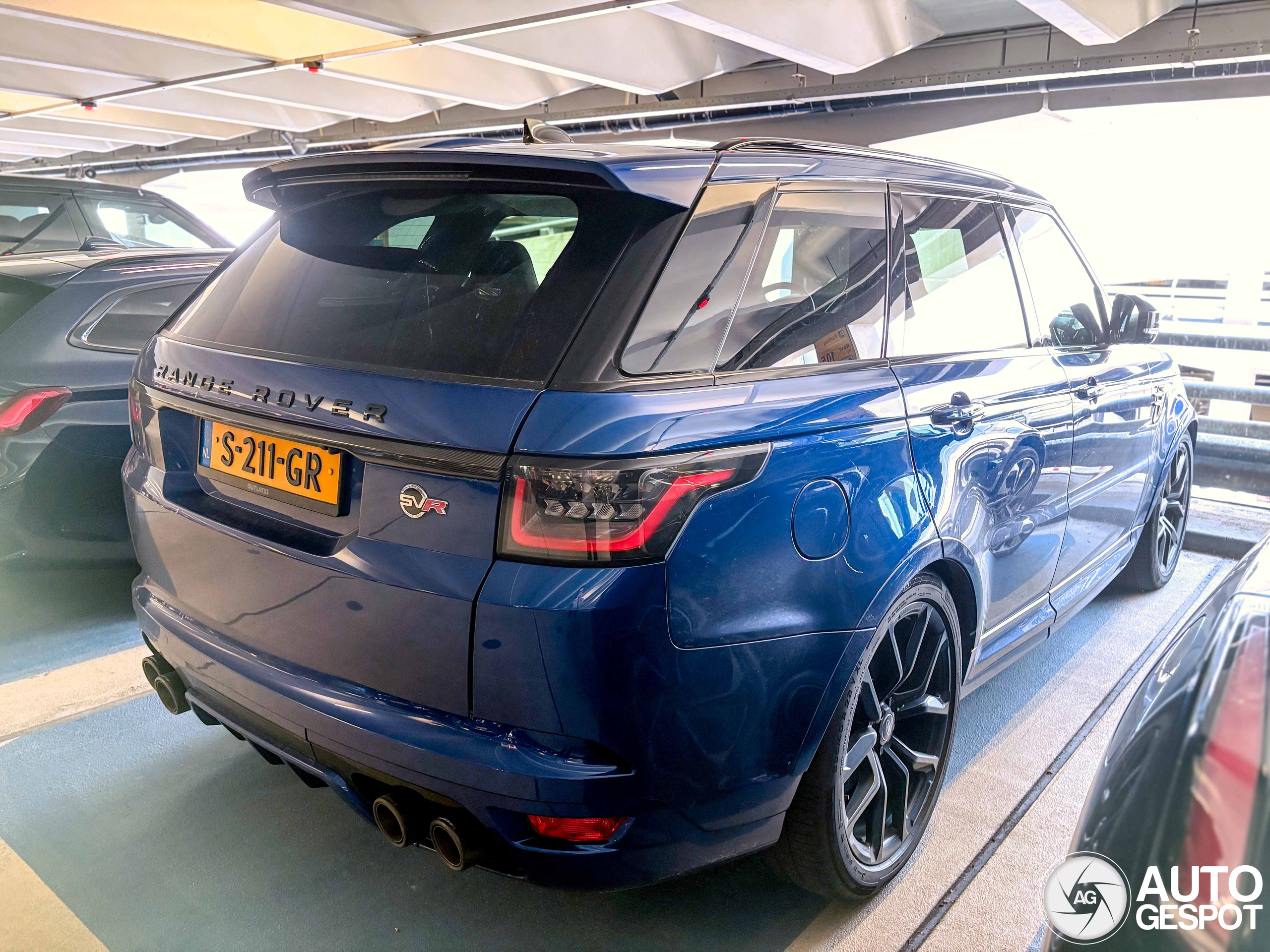 Land Rover Range Rover Sport SVR 2018 Carbon Edition 24 June 2025 
