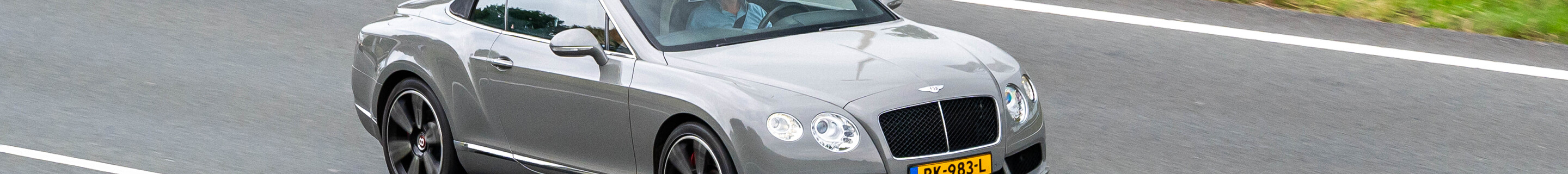Bentley Continental GTC V8