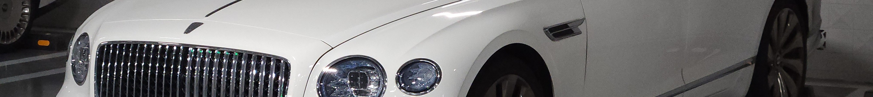 Bentley Flying Spur V8 2021