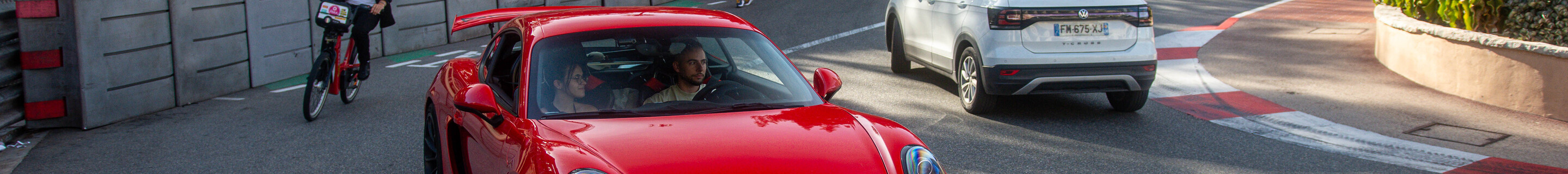 Porsche 981 Cayman GT4