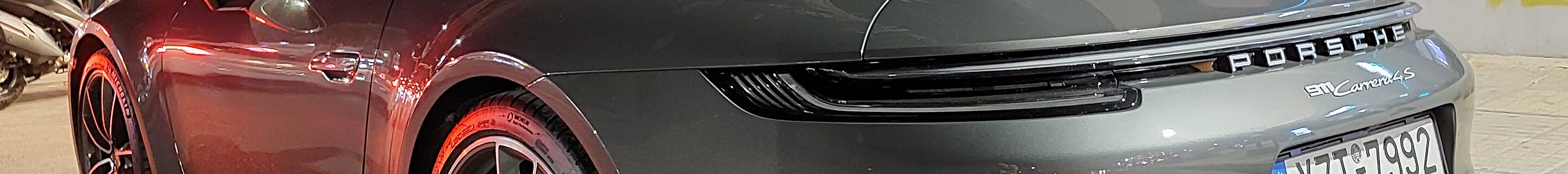 Porsche 992 Carrera 4S