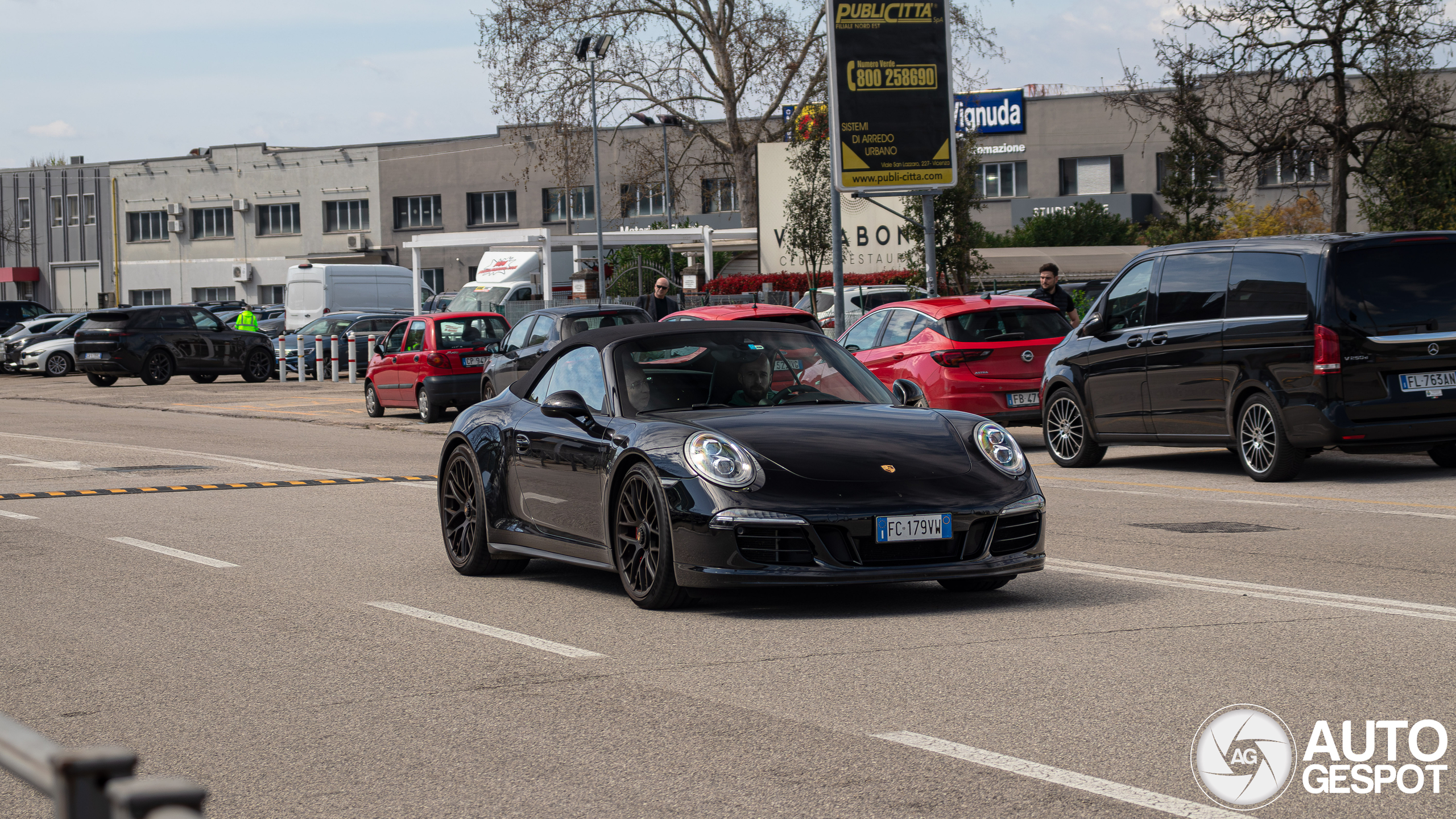 Porsche 991 Carrera 4 GTS Cabriolet MkI