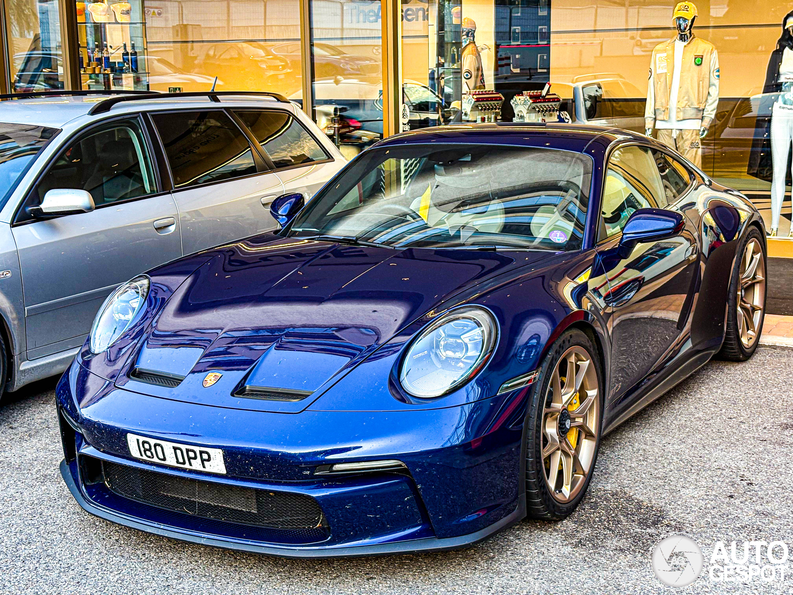 Porsche 992 GT3 Touring
