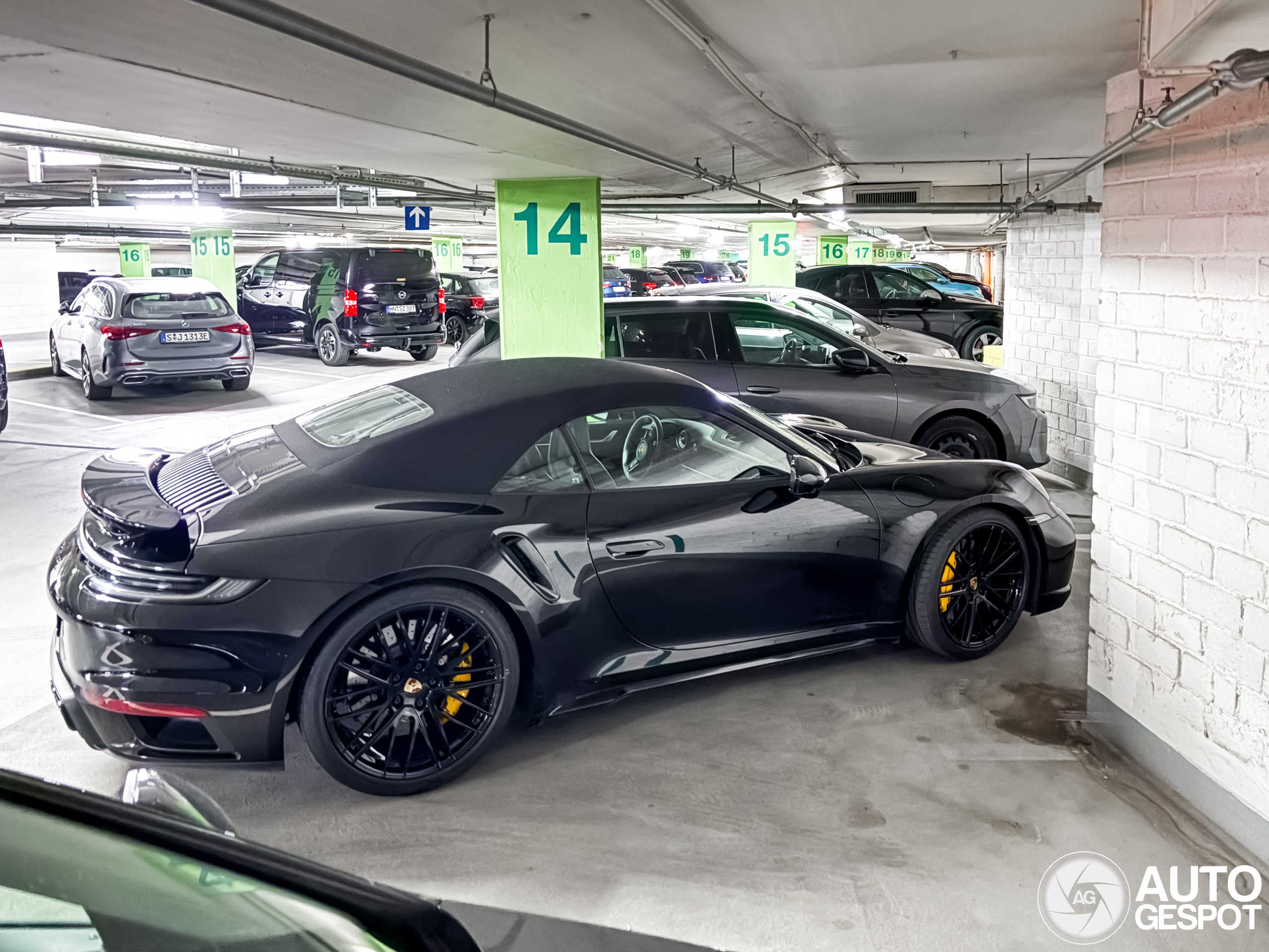 Porsche 992 Turbo S Cabriolet