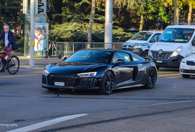 Audi R8 V10 Plus 2015