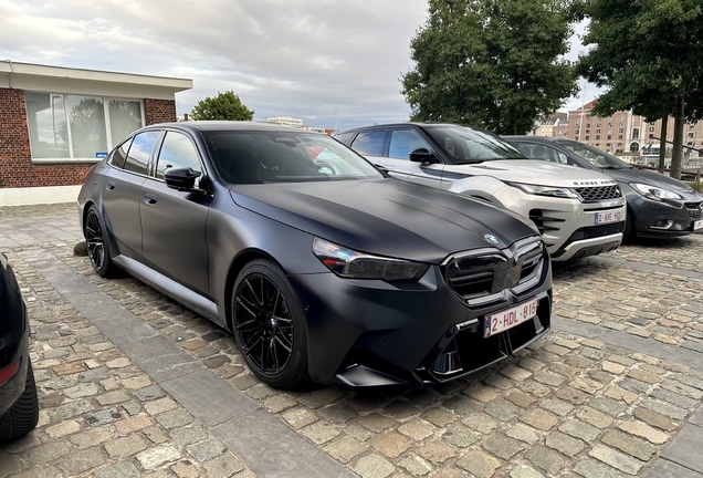 BMW M5 G90