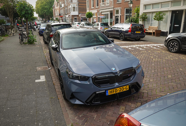 BMW M5 G90
