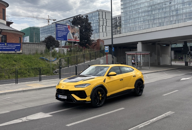 Lamborghini Urus Performante