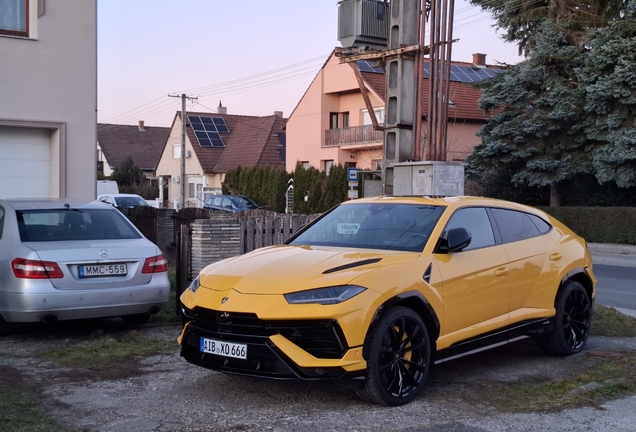 Lamborghini Urus S