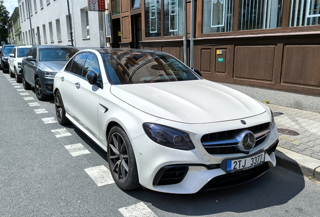 Mercedes-AMG E 63 S W213