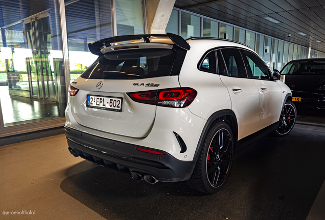 Mercedes-AMG GLA 45 S 4MATIC+ H247