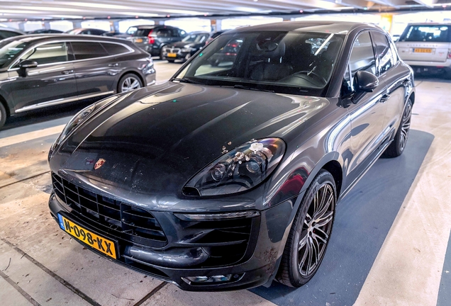 Porsche 95B Macan GTS