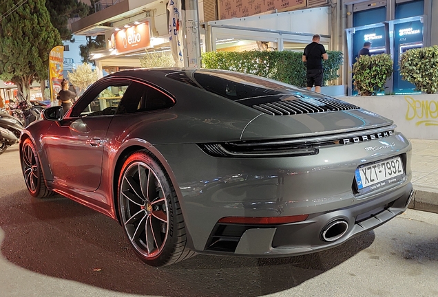 Porsche 992 Carrera 4S
