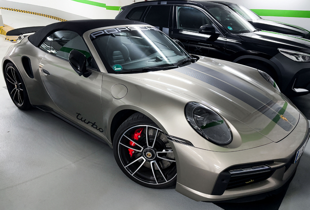Porsche 992 Turbo Cabriolet
