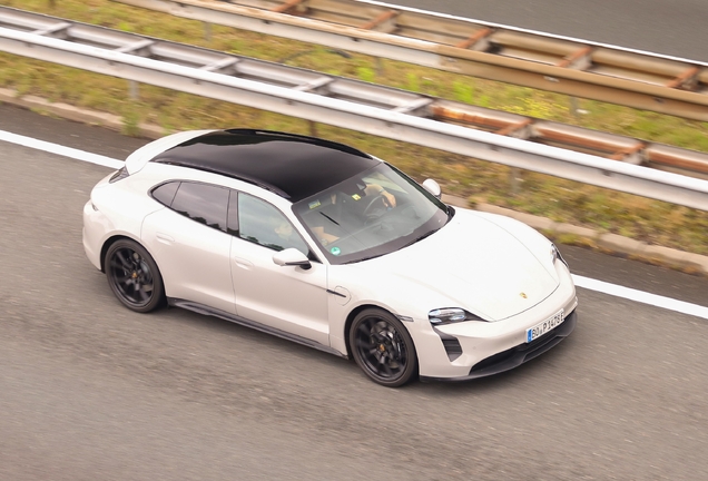 Porsche Taycan GTS Sport Turismo