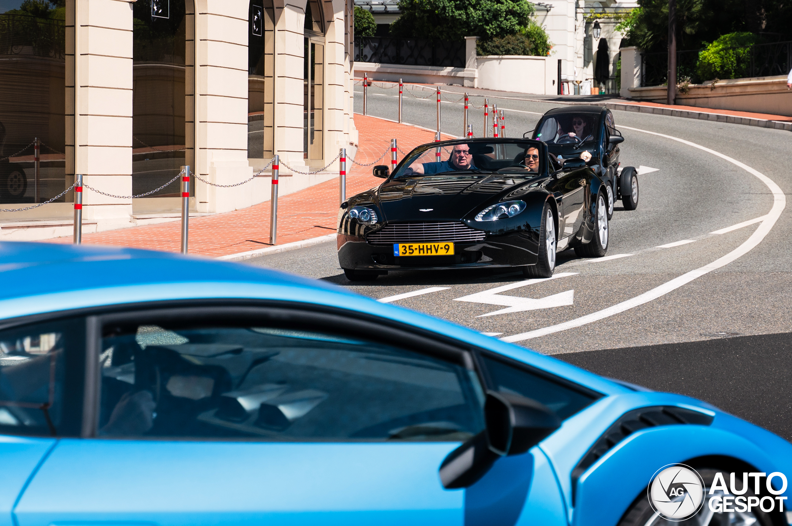 Aston Martin V8 Vantage Roadster