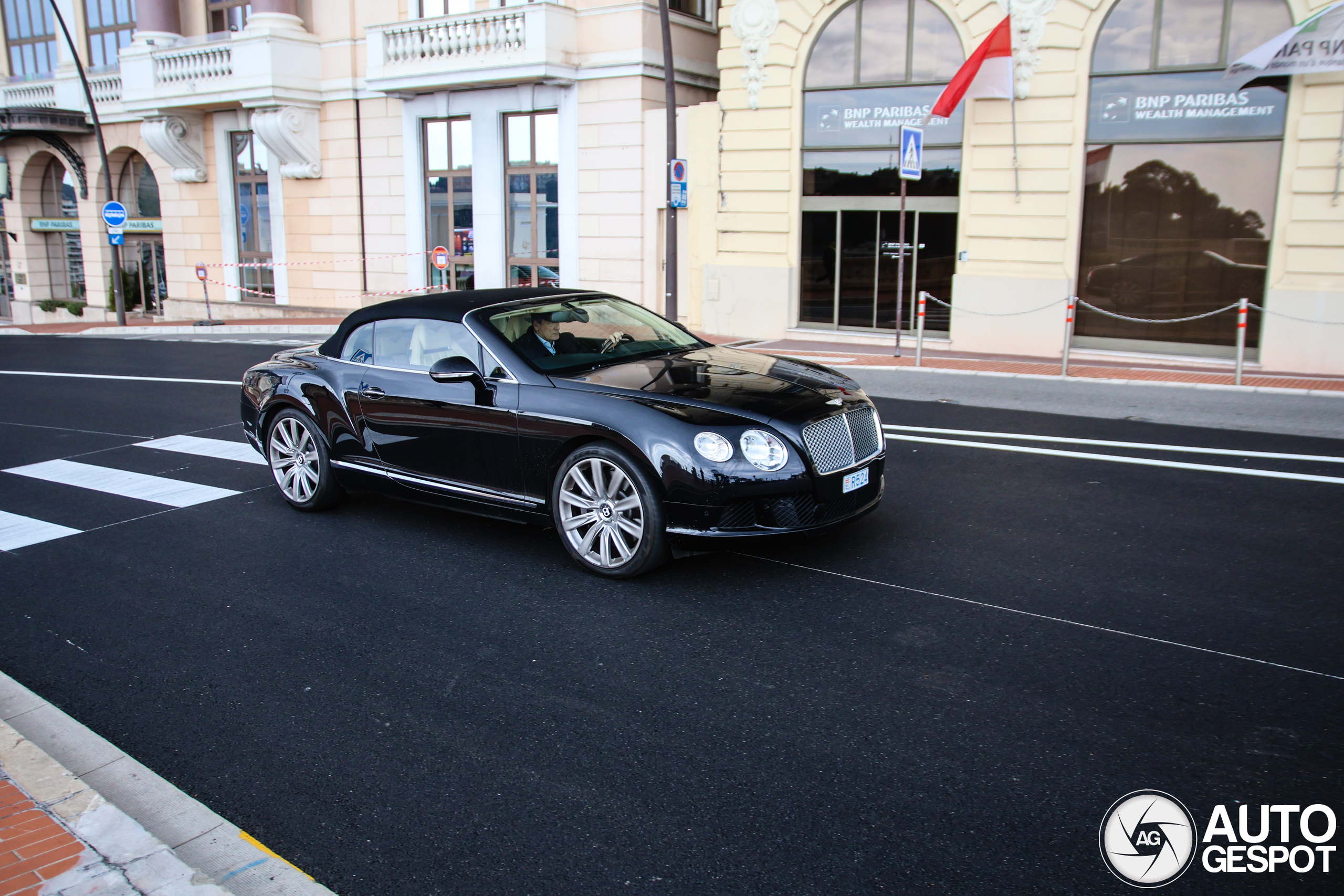 Bentley Continental GTC 2012