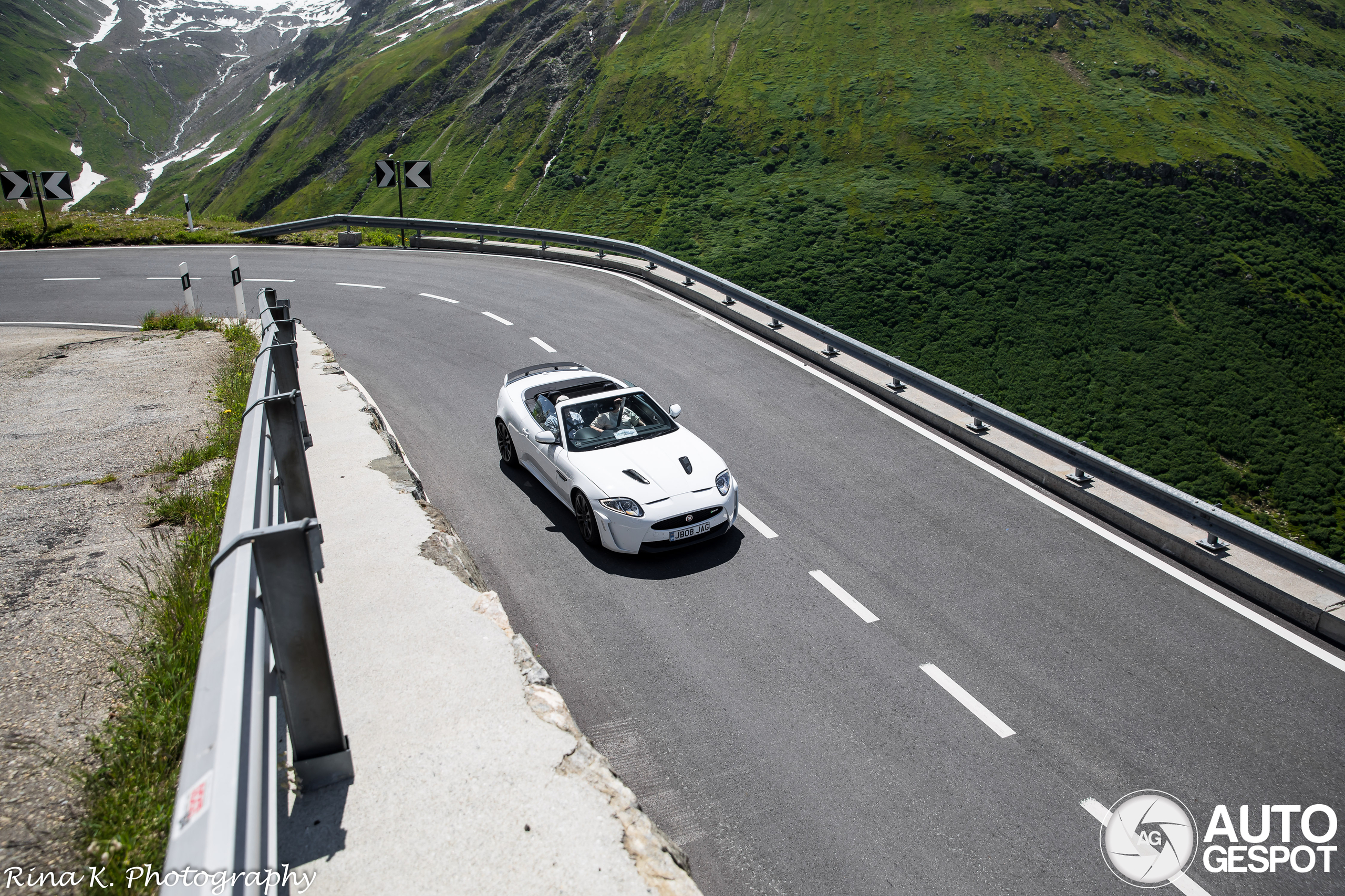 Jaguar XKR-S Convertible 2012