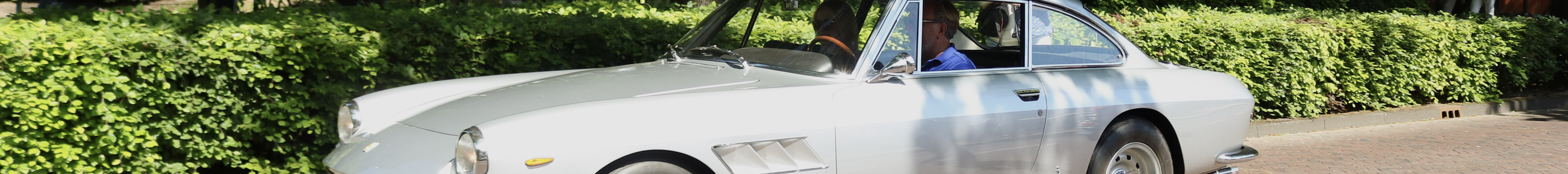 Ferrari 330 GT 2+2 Series II