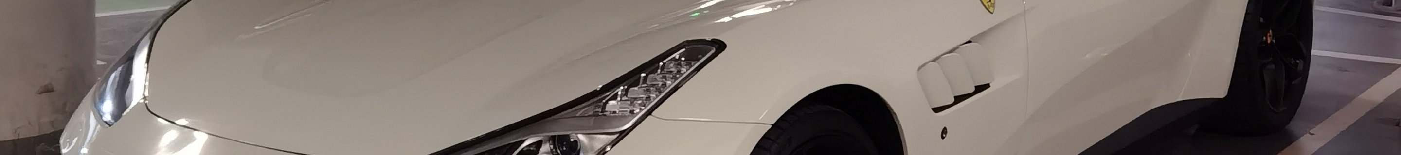 Ferrari GTC4Lusso T