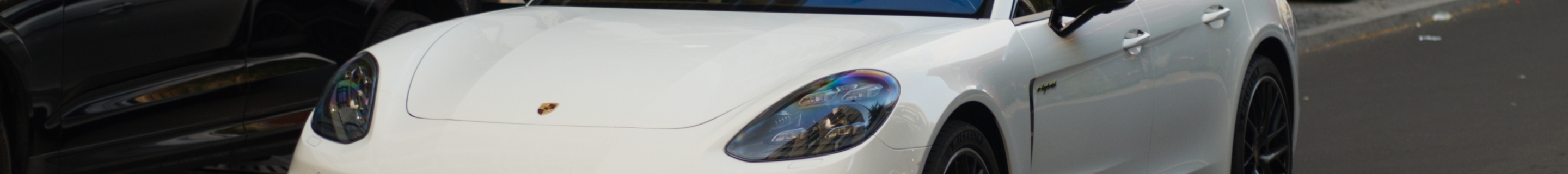 Porsche 971 Panamera Turbo S E-Hybrid MkI