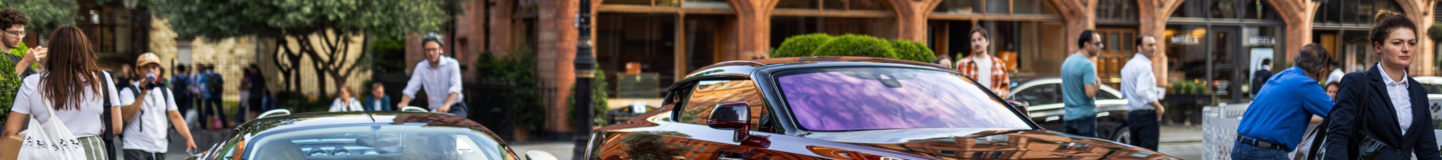 Rolls-Royce La Rose Noire Droptail